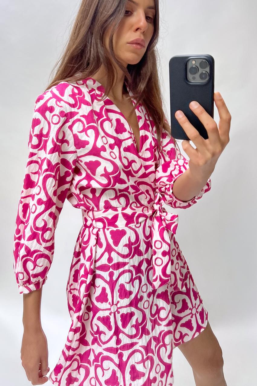 SHORT PRINTED DRESS