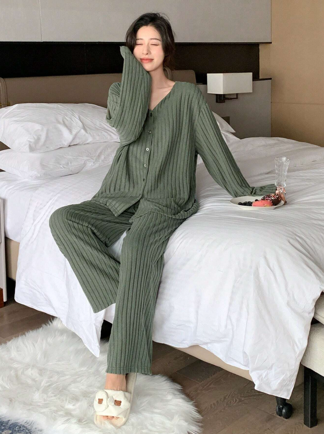 DAZY Solid Knit V-Neck Drop Shoulder Lounge Wear Set